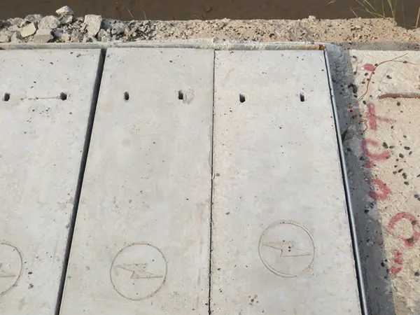 扣槽式电缆沟盖板